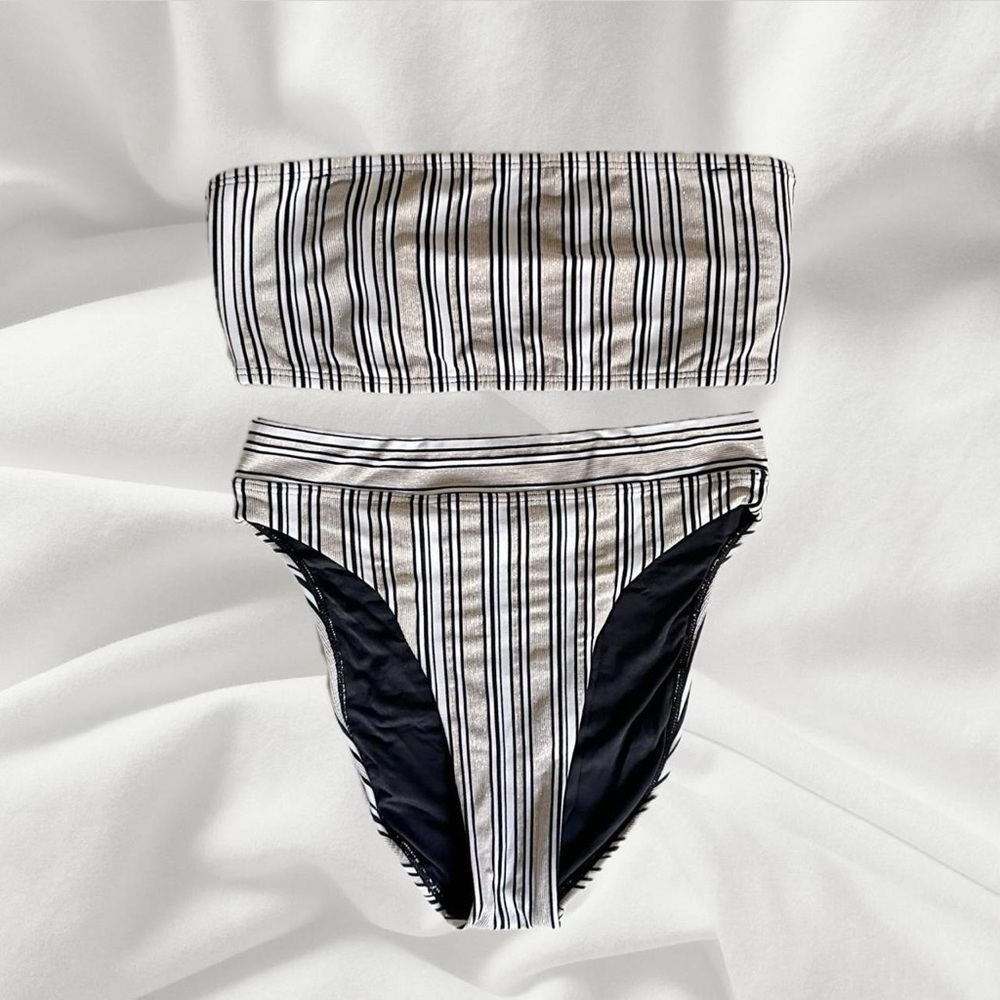 PILYQ Striped Black and Crema Bikini Set